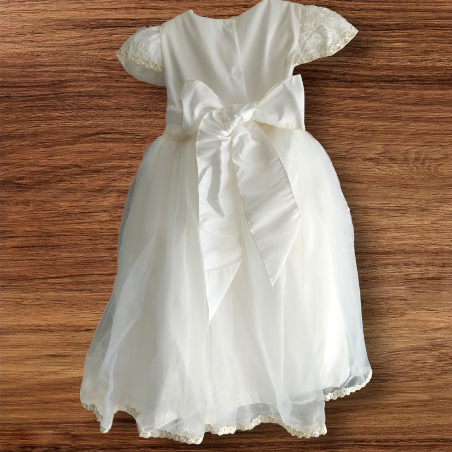 Batita de Bautizo Clásica "Ángel de Luz"